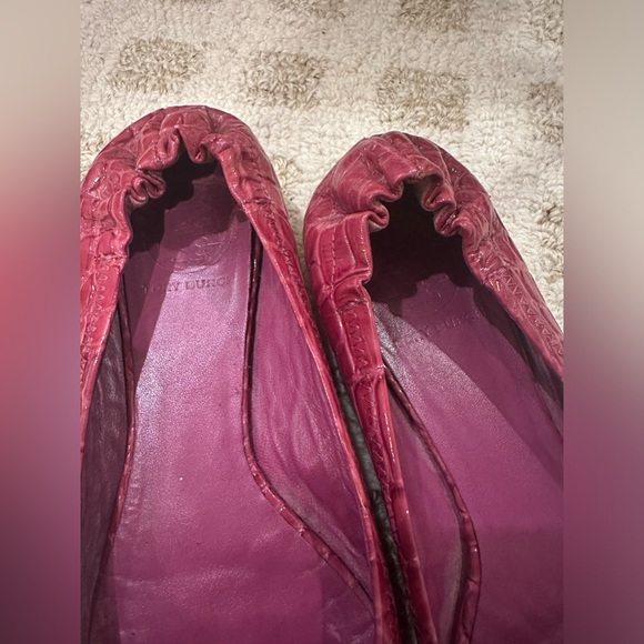 Tory Burch Pink Croc Textured Patent Leather Reva Ballet Flats - Picture 8 of 8